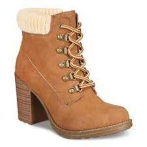 Esprit Women's Hero Memory Foam Block Heel Booties